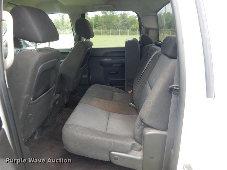 image for item DI0323 2011 Chevrolet Silverado 1500  Crew Cab pickup truck