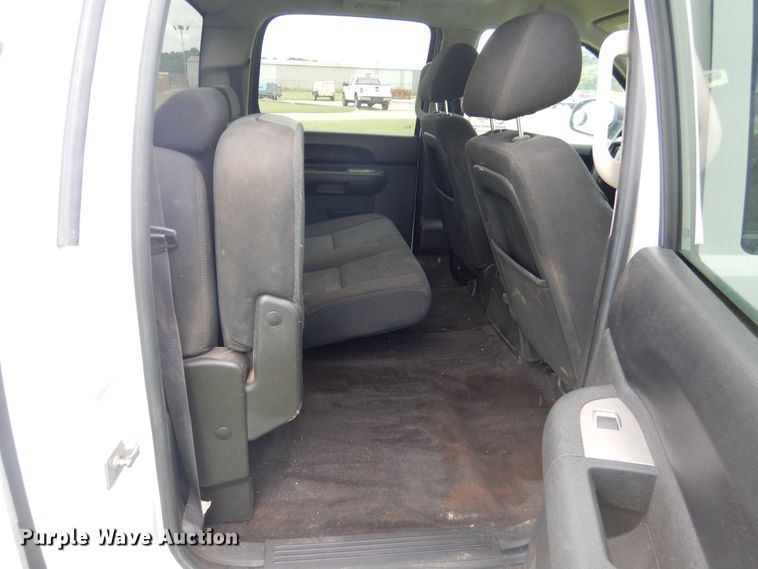 image for item DI0323 2011 Chevrolet Silverado 1500  Crew Cab pickup truck