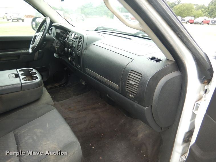 image for item DI0323 2011 Chevrolet Silverado 1500  Crew Cab pickup truck