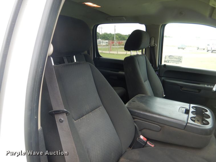 image for item DI0323 2011 Chevrolet Silverado 1500  Crew Cab pickup truck