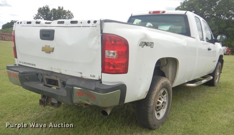 image for item DI0325 2011 Chevrolet Silverado 2500HD  Ext. Cab pickup truck