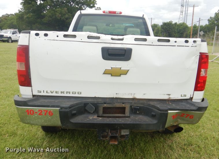 image for item DI0325 2011 Chevrolet Silverado 2500HD  Ext. Cab pickup truck