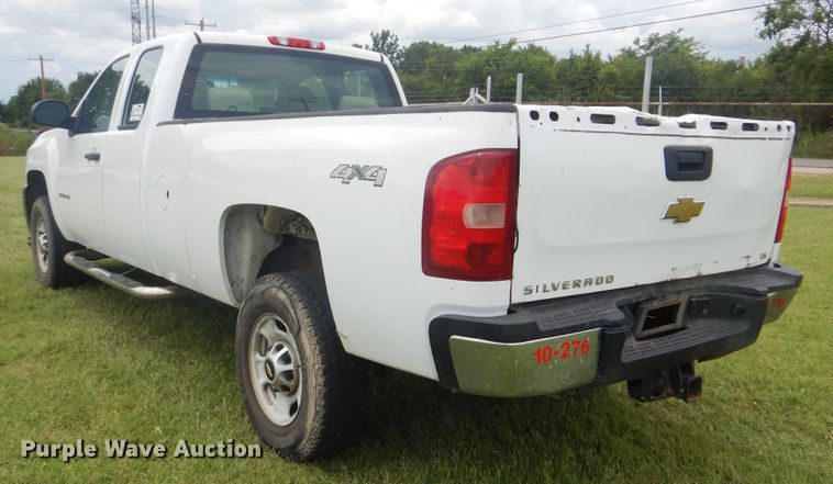 image for item DI0325 2011 Chevrolet Silverado 2500HD  Ext. Cab pickup truck