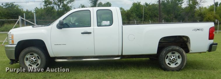 image for item DI0325 2011 Chevrolet Silverado 2500HD  Ext. Cab pickup truck