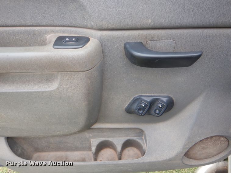 image for item DI0325 2011 Chevrolet Silverado 2500HD  Ext. Cab pickup truck