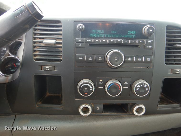 image for item DI0325 2011 Chevrolet Silverado 2500HD  Ext. Cab pickup truck