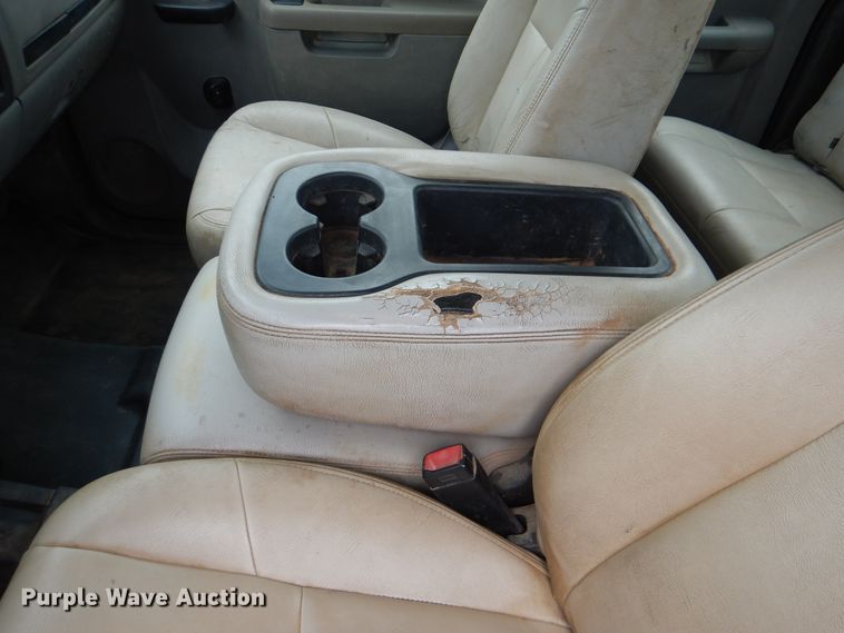 image for item DI0325 2011 Chevrolet Silverado 2500HD  Ext. Cab pickup truck