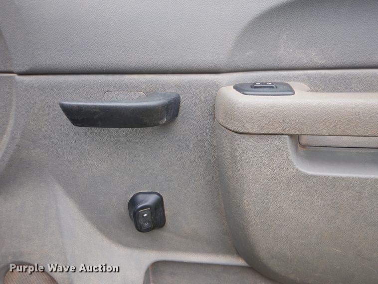 image for item DI0325 2011 Chevrolet Silverado 2500HD  Ext. Cab pickup truck