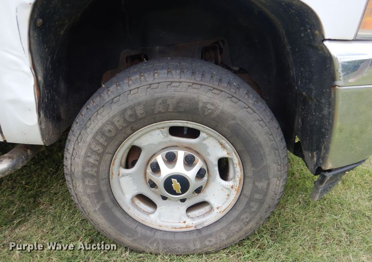 image for item DI0325 2011 Chevrolet Silverado 2500HD  Ext. Cab pickup truck