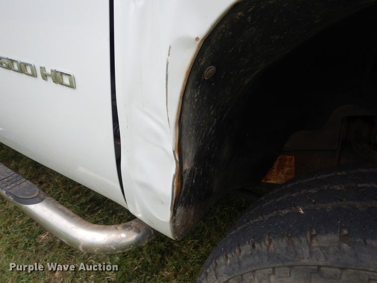 image for item DI0325 2011 Chevrolet Silverado 2500HD  Ext. Cab pickup truck