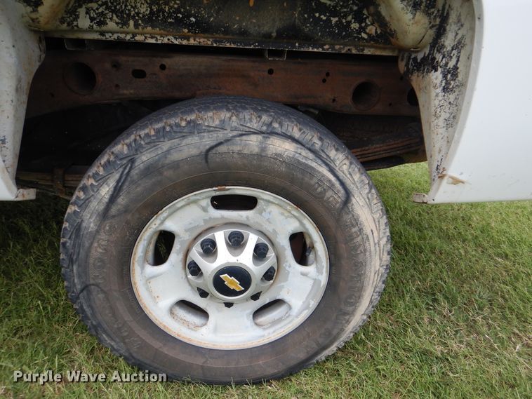 image for item DI0325 2011 Chevrolet Silverado 2500HD  Ext. Cab pickup truck