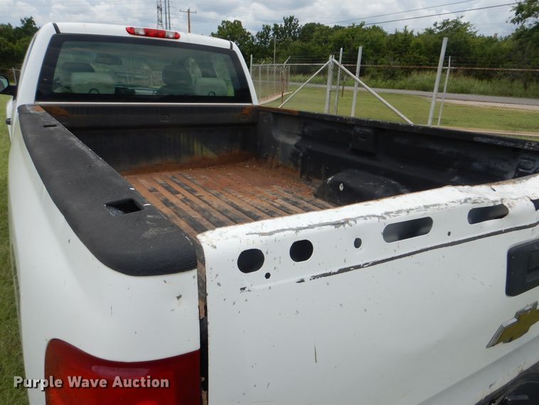 image for item DI0325 2011 Chevrolet Silverado 2500HD  Ext. Cab pickup truck