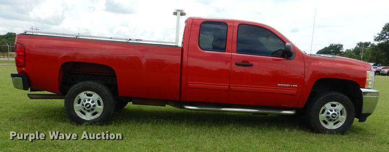 image for item DI0335 2011 Chevrolet Silverado 2500HD  Ext. Cab pickup truck