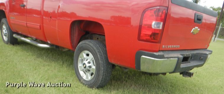 image for item DI0335 2011 Chevrolet Silverado 2500HD  Ext. Cab pickup truck