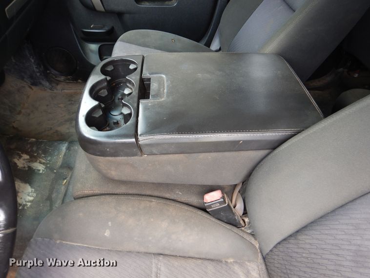 image for item DI0335 2011 Chevrolet Silverado 2500HD  Ext. Cab pickup truck