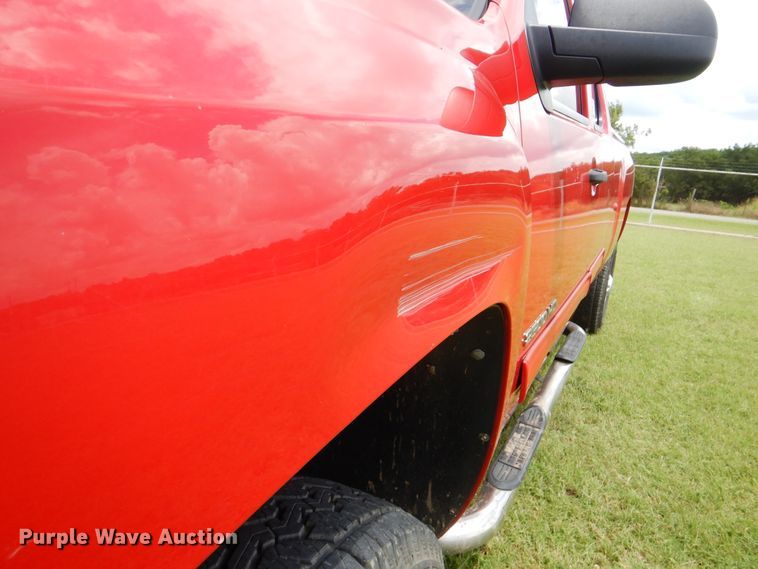 image for item DI0335 2011 Chevrolet Silverado 2500HD  Ext. Cab pickup truck