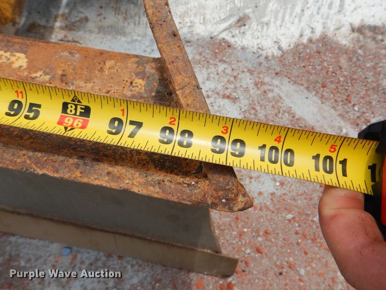 image for item DI0359 2005 Komatsu D37EX  dozer