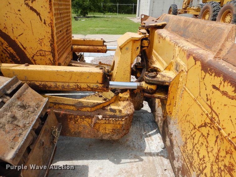 image for item DI0359 2005 Komatsu D37EX  dozer