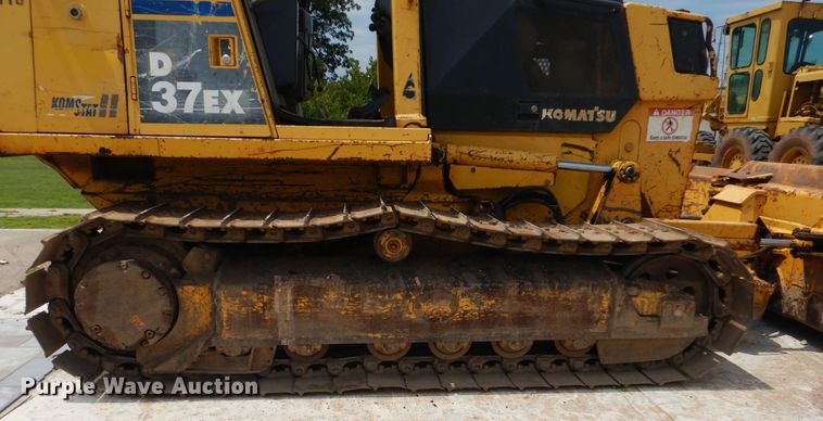 image for item DI0359 2005 Komatsu D37EX  dozer