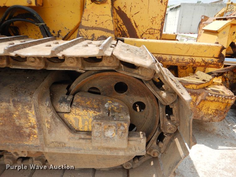 image for item DI0359 2005 Komatsu D37EX  dozer