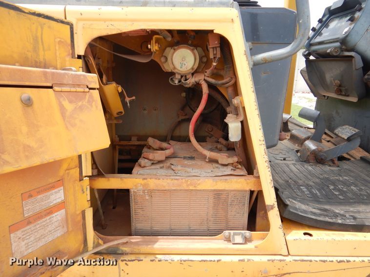 image for item DI0359 2005 Komatsu D37EX  dozer