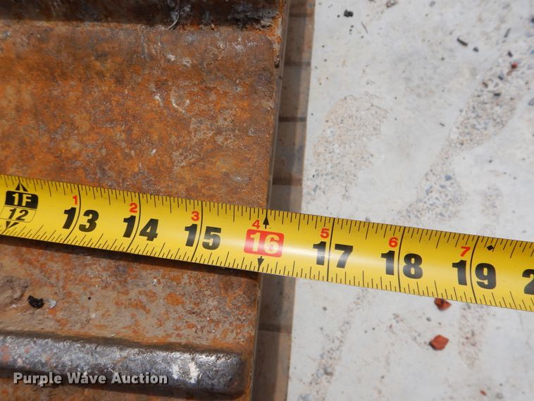 image for item DI0359 2005 Komatsu D37EX  dozer