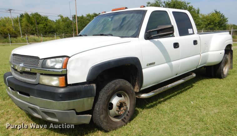 image for item DI0361 2003 Chevrolet Silverado 3500  Crew Cab pickup truck