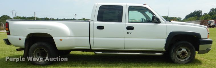 image for item DI0361 2003 Chevrolet Silverado 3500  Crew Cab pickup truck