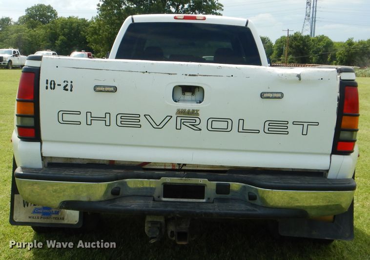 image for item DI0361 2003 Chevrolet Silverado 3500  Crew Cab pickup truck