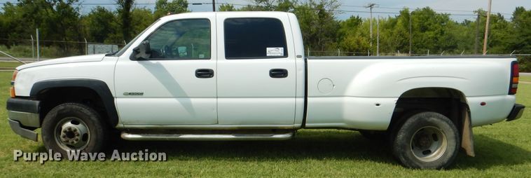 image for item DI0361 2003 Chevrolet Silverado 3500  Crew Cab pickup truck