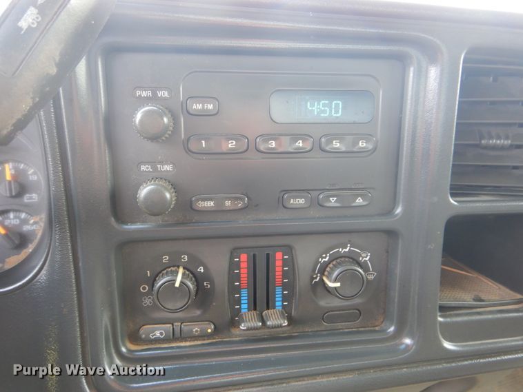 image for item DI0361 2003 Chevrolet Silverado 3500  Crew Cab pickup truck