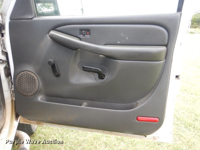 image for item DI0361 2003 Chevrolet Silverado 3500  Crew Cab pickup truck