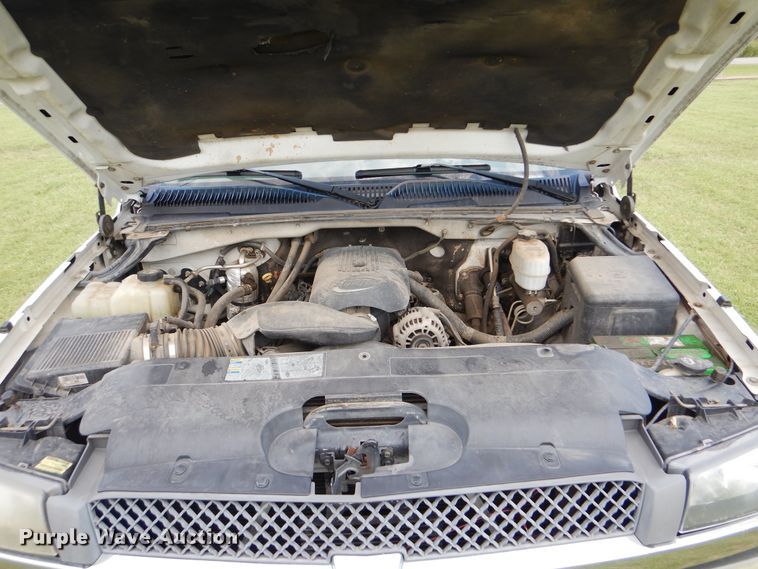 image for item DI0361 2003 Chevrolet Silverado 3500  Crew Cab pickup truck