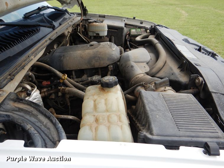 image for item DI0361 2003 Chevrolet Silverado 3500  Crew Cab pickup truck