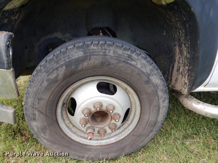 image for item DI0361 2003 Chevrolet Silverado 3500  Crew Cab pickup truck