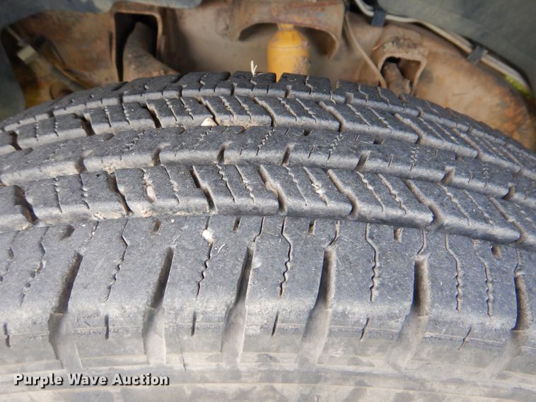 image for item DI0361 2003 Chevrolet Silverado 3500  Crew Cab pickup truck