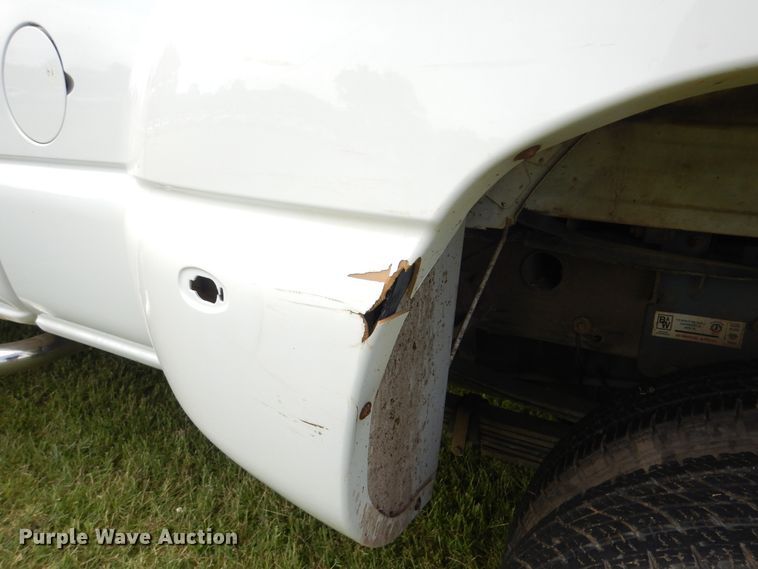 image for item DI0361 2003 Chevrolet Silverado 3500  Crew Cab pickup truck