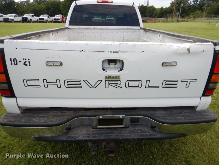 image for item DI0361 2003 Chevrolet Silverado 3500  Crew Cab pickup truck