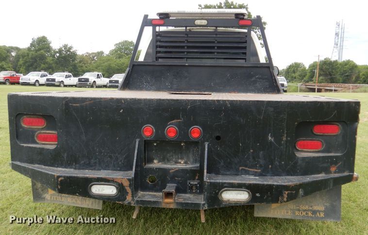 image for item DI0362 2004 Chevrolet Silverado 3500  Ext. Cab flatbed pickup truck