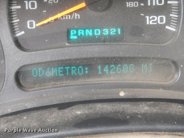 image for item DI0362 2004 Chevrolet Silverado 3500  Ext. Cab flatbed pickup truck