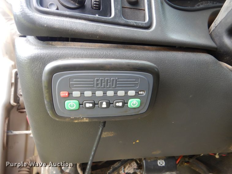 image for item DI0362 2004 Chevrolet Silverado 3500  Ext. Cab flatbed pickup truck