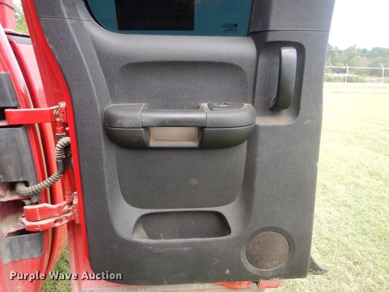 image for item DI0363 2012 Chevrolet Silverado 3500  Ext. Cab pickup truck