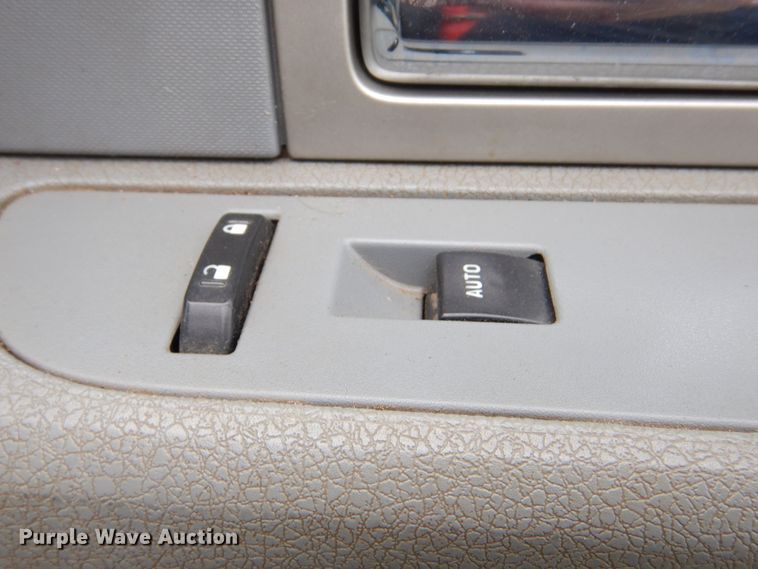 image for item DI0364 2011 Ford F150 XL  pickup truck