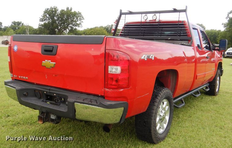 image for item DI0366 2011 Chevrolet Silverado 3500HD  Ext. Cab pickup truck