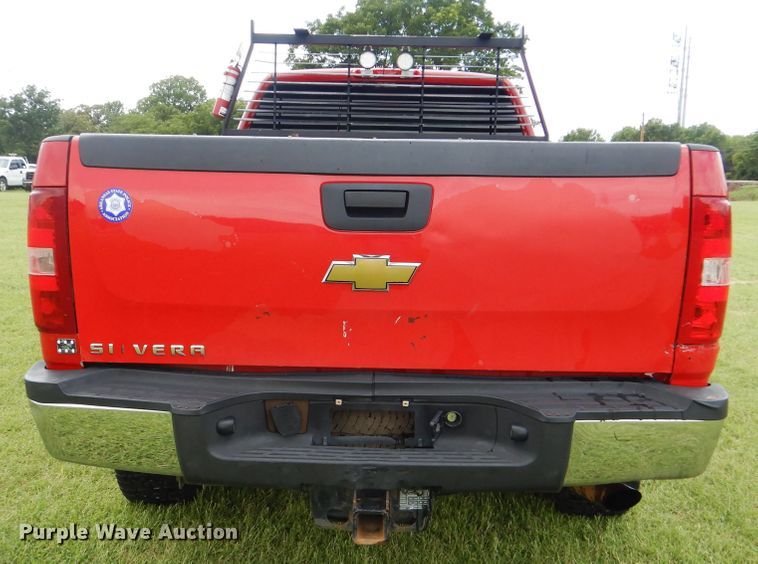image for item DI0366 2011 Chevrolet Silverado 3500HD  Ext. Cab pickup truck