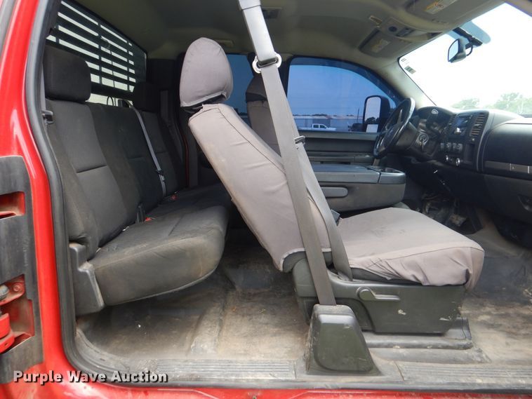 image for item DI0366 2011 Chevrolet Silverado 3500HD  Ext. Cab pickup truck