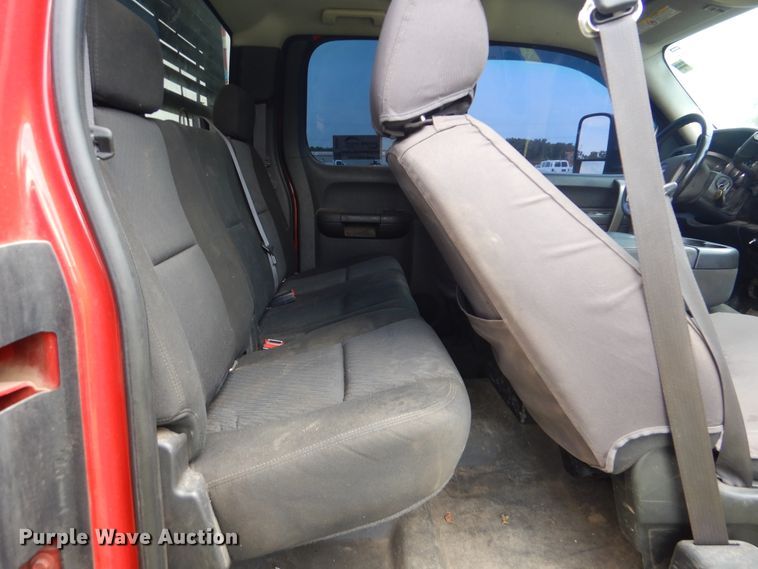 image for item DI0366 2011 Chevrolet Silverado 3500HD  Ext. Cab pickup truck