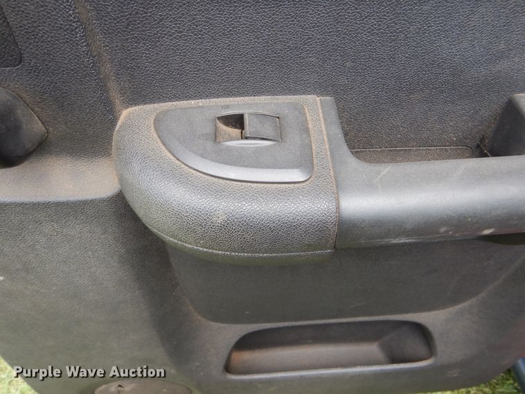 image for item DI0366 2011 Chevrolet Silverado 3500HD  Ext. Cab pickup truck