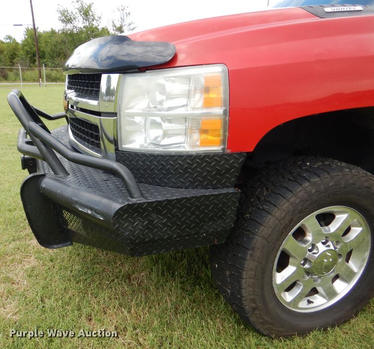 image for item DI0366 2011 Chevrolet Silverado 3500HD  Ext. Cab pickup truck
