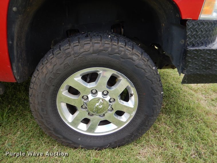 image for item DI0366 2011 Chevrolet Silverado 3500HD  Ext. Cab pickup truck